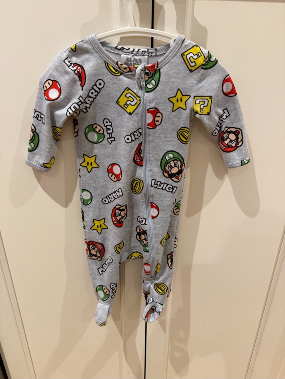 Nintendo Super Mario Gray Baby One-Piece Footed Pajamas 0-3m